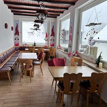 Ferienhaus Astenblick - Ideal Fuer Weihnachtsfeiern Und Familienfeiern Bietet Schlafplaetze Fuer Bis Zu 35 Personen Villa Винтерберг Екстериор снимка