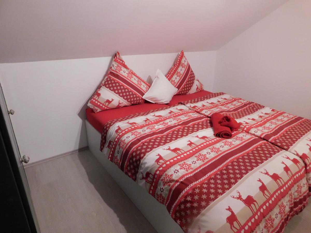 Ferienhaus Astenblick - Ideal Fuer Weihnachtsfeiern Und Familienfeiern Bietet Schlafplaetze Fuer Bis Zu 35 Personen Villa Винтерберг Екстериор снимка